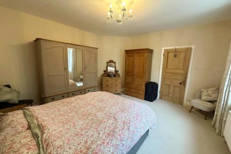 property 32.jpg