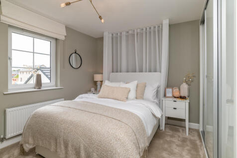 Duns Show Home