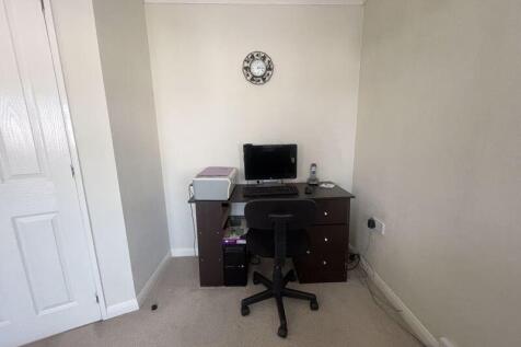 Study Area In Lounge