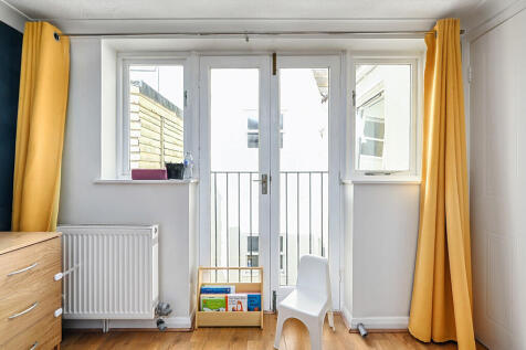 Property Image 4