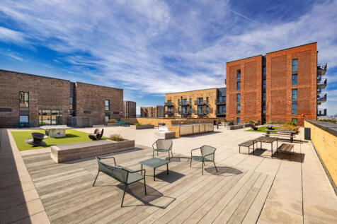 2.9.6.8.17 BARKING WHARF 0824 017