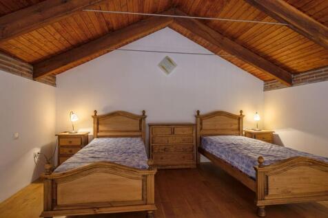 COM2507CH--bed-6