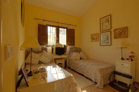 RG2501UR---guest-bed