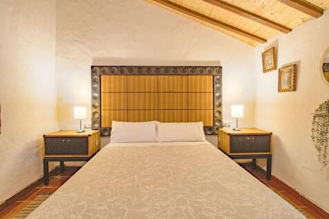 CAS2512CH---bedroom-