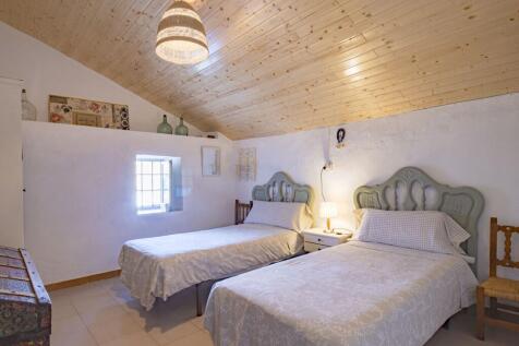 CAS2512CH---bedroom-