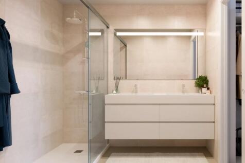 TRX2523AP - bathroom