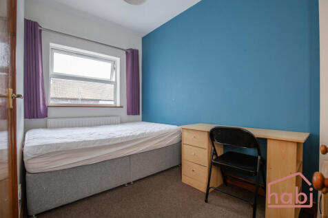Middle Right Bed 