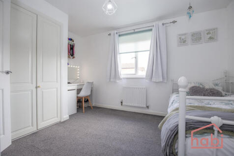 Top Floor Bedroom 2