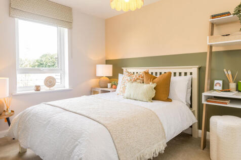 Further double bedroom in the Lamberton 5 bedroom home