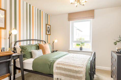 Double bedroom in the Lamberton 5 bedroom home