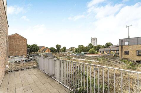Main bedroom downstairs patio