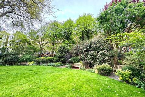 Private gardens 