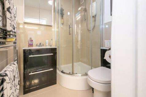 En Suite Bedroom 1