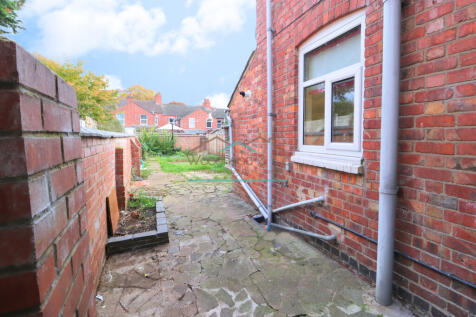 22 Ferrestone Garden1