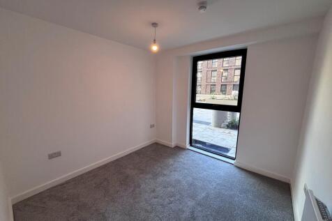 bedroom 006