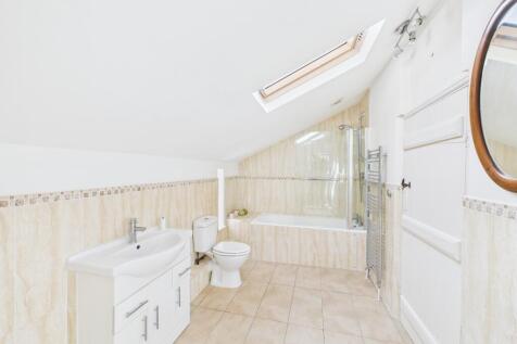 Bathroom.jpg
