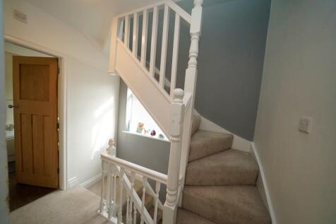 1st Floor Landing...