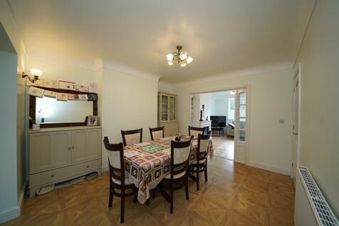 Dining room 1