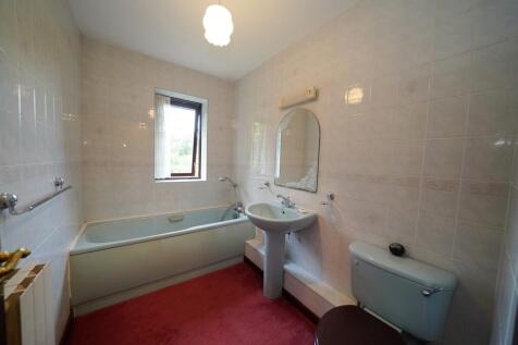 Bedroom 2 Ensuite