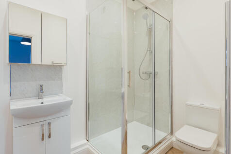 En-suite 1