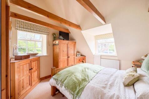 PRINCIPLE BEDROOM