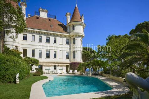 Castle Louis XIII in Cannes