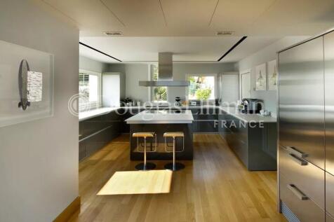 Kitchen Wooden floor Stainless steel Kitchen islan