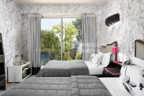Bedroom Stainless steel