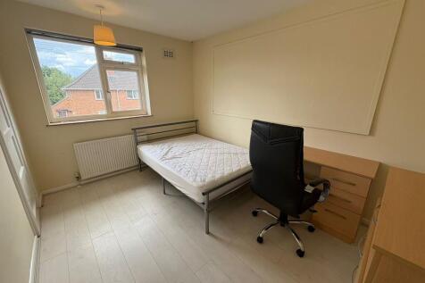 Double Bedroom