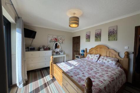 ANOTHER ROOM ASPECT