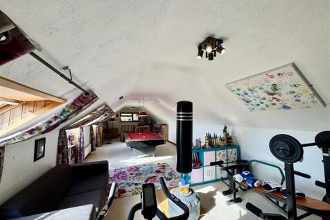 ANOTHER ROOM ASPECT
