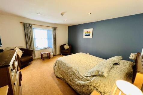 GUEST BEDROOM 4