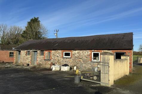 FORMER COWSHED -  SECTION 1