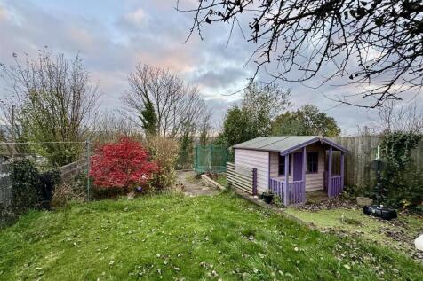 SUMMERHOUSE