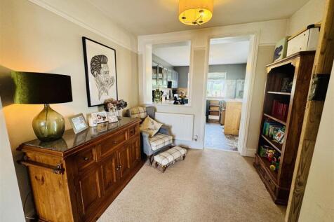 ANOTHER ROOM ASPECT