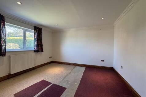 ANOTHER ROOM ASPECT