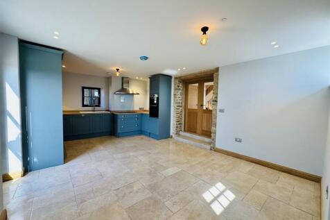 ANOTHER ROOM ASPECT