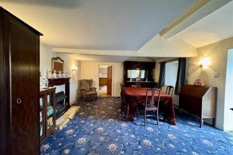A FURTHER ROOM VIEW