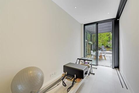 09-3bfe83629-AP-J2IZ6V-9 Vallis Way-23.jpg