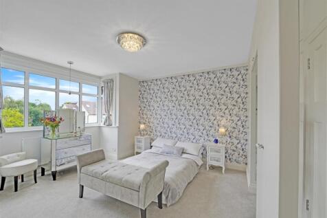 10-309a83629-AP-J2IZ6V-9 Vallis Way-26.jpg