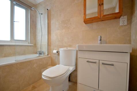 Bathroom.jpg