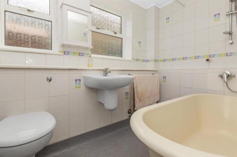 06-6561JPH - 83787 - 4 Rectory Terrace, Park Rd, F