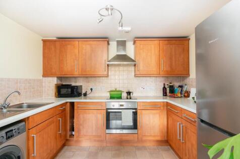 8S2CBR - Kitchen C.jpg