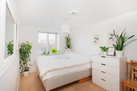 8S2CBR - Bedroom E.jpg