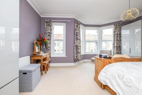 BrecknockRoad22.jpg