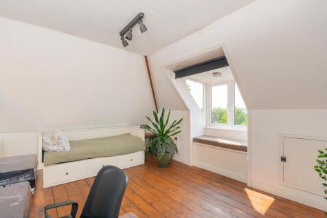 2B5PTN - Bedroom D.jpg