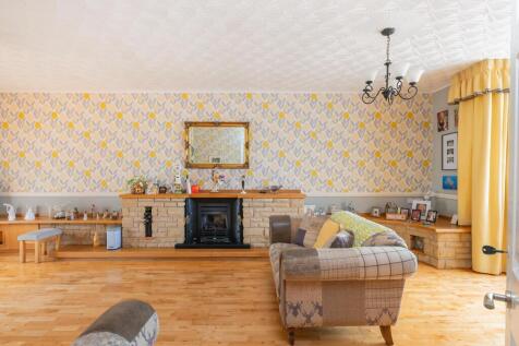 8H3RBD - Living Room D.jpg