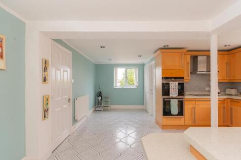 8H3RBD - Kitchen Diner C.jpg