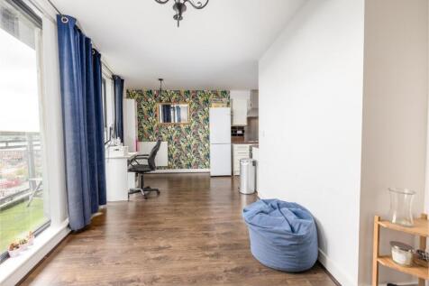 55 Weavers Mill Close, BS5-9.jpg