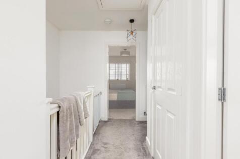 4 Maple Street, BS14-4.jpg